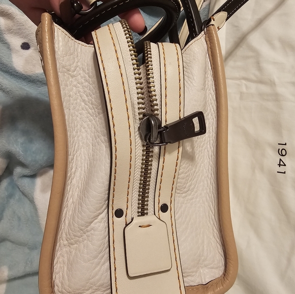 Coach Rogue 25 Beechwood - Picture 4 of 16